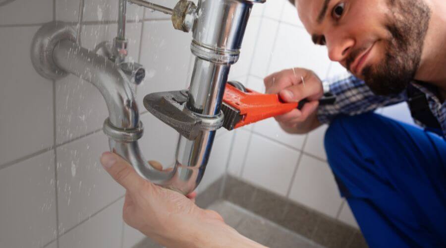 Local tankless water heater installation in Chariton, IA